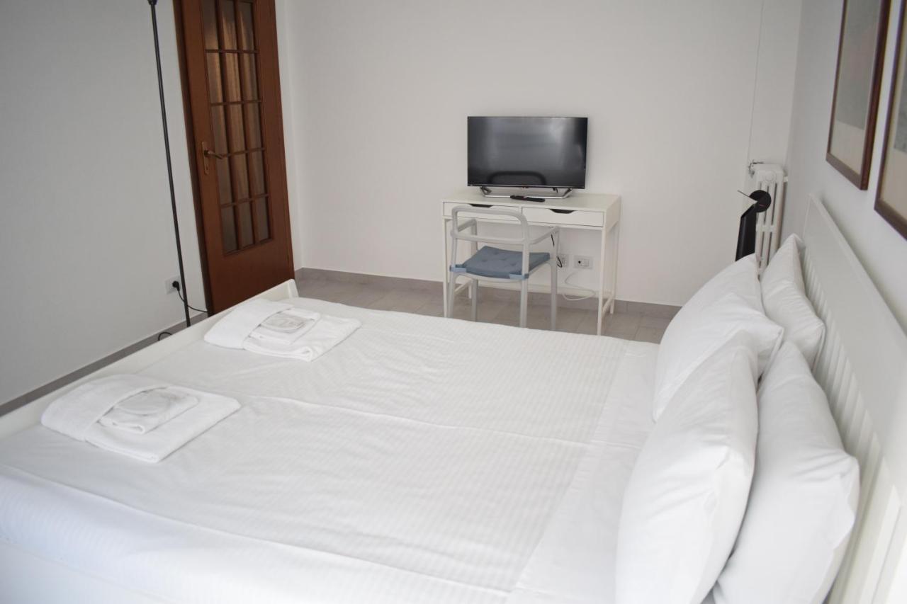 L'Arche Comfort&Relax - Gambara Square Di Via Palma Milán Exterior foto